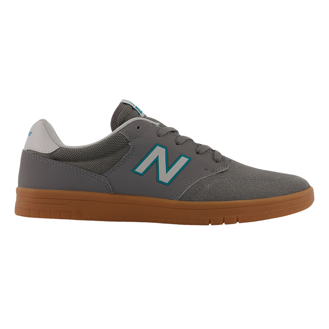 NB Numeric 425 Skate Shoe Grey / Gum